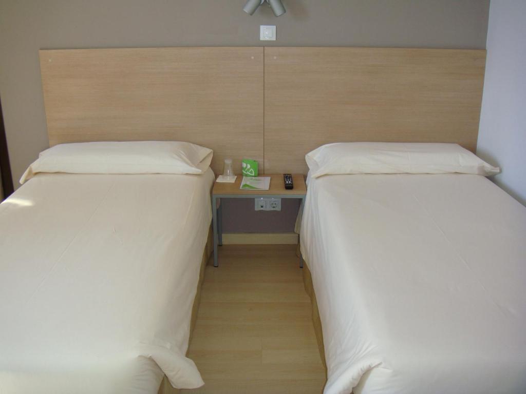 Triple Room,76690583:JPEG
