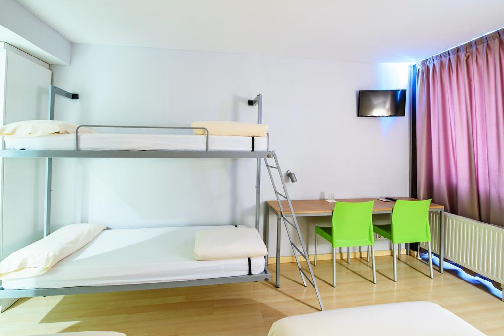 Quadruple Room,76690583:JPEG